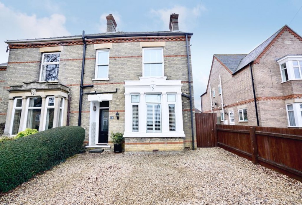 Blenheim Road, Ramsey, Cambridgeshire., 4 bedroom, SemiDetached