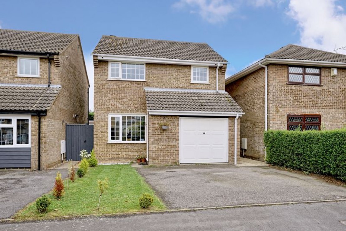 Buckingham Way, Sawtry, Huntingdon., 3 bedroom, Detached