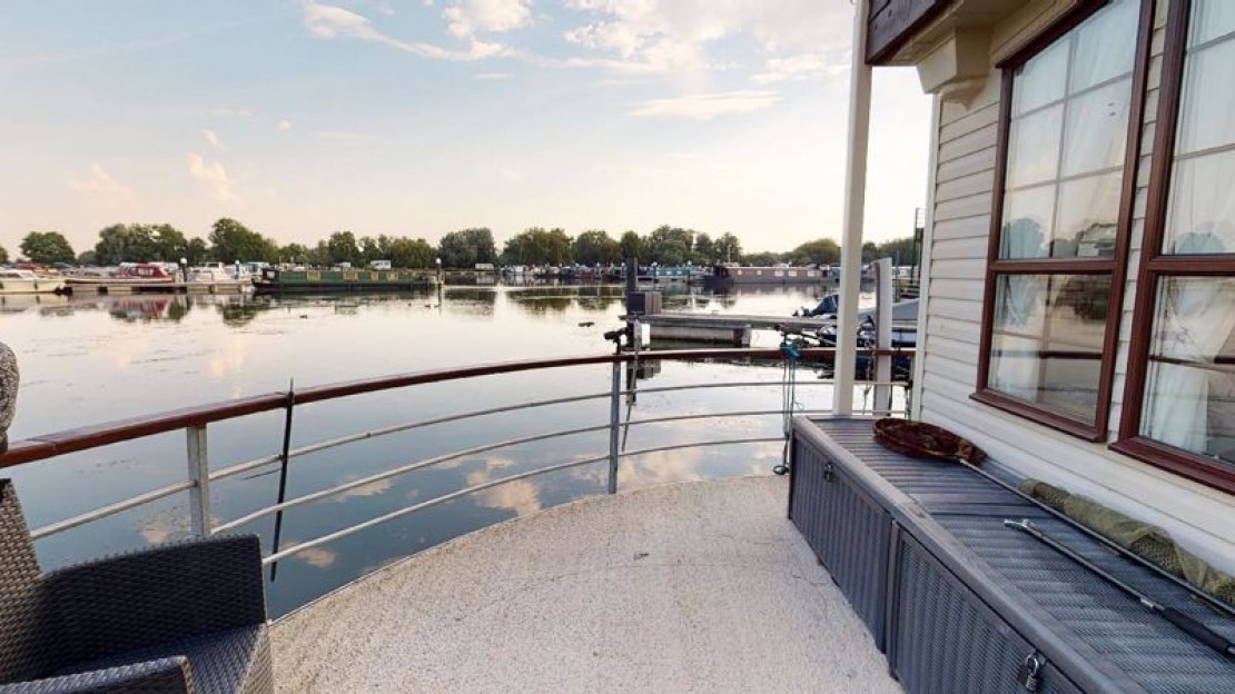 Hartford Marina, Banks End, Huntingdon, 2 bedroom