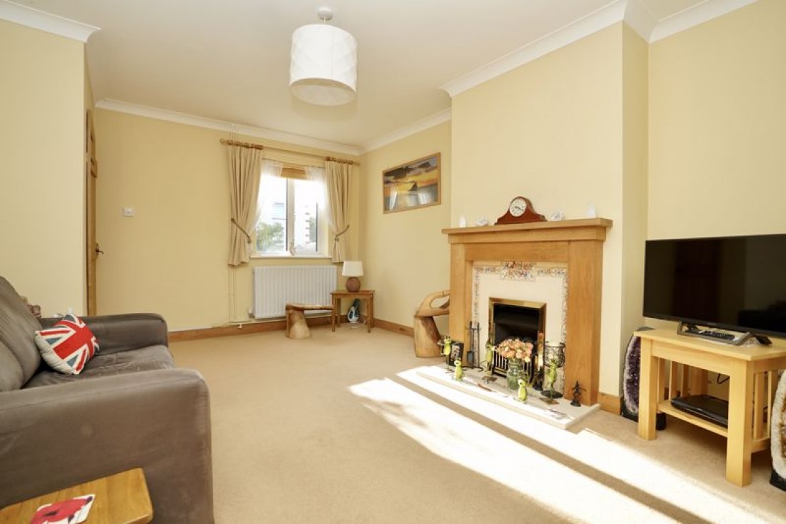 Manor Close, Wyton & Houghton, Cambridgeshire., 3 bedroom, SemiDetached