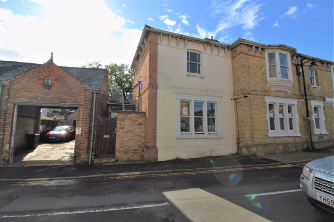 Great Whyte, Ramsey Cambridgeshire., 2 bedroom, Apartment