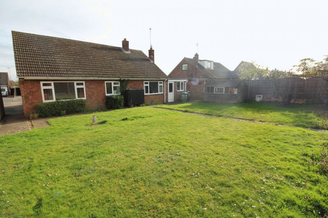 Desborough Road, Hartford, Huntingdon., 3 bedroom, Detached